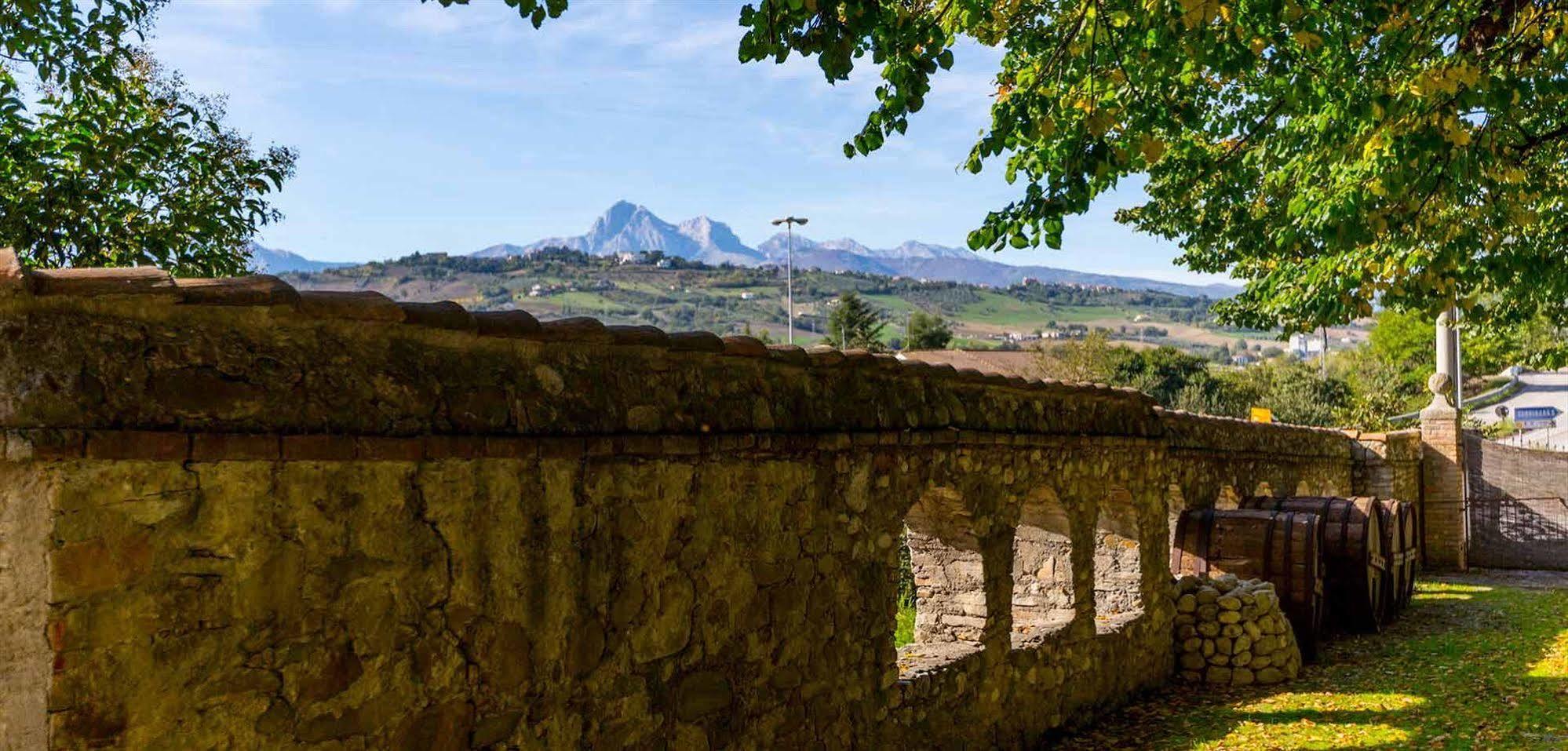 Corte Dei Tini Villa Vomano Dış mekan fotoğraf